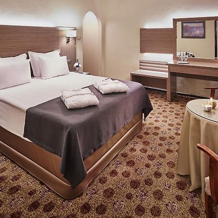 The One Boutique Hotel Tbilisi Buitenkant foto