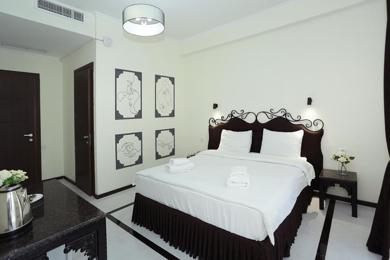 The One Boutique Hotel Tbilisi Buitenkant foto