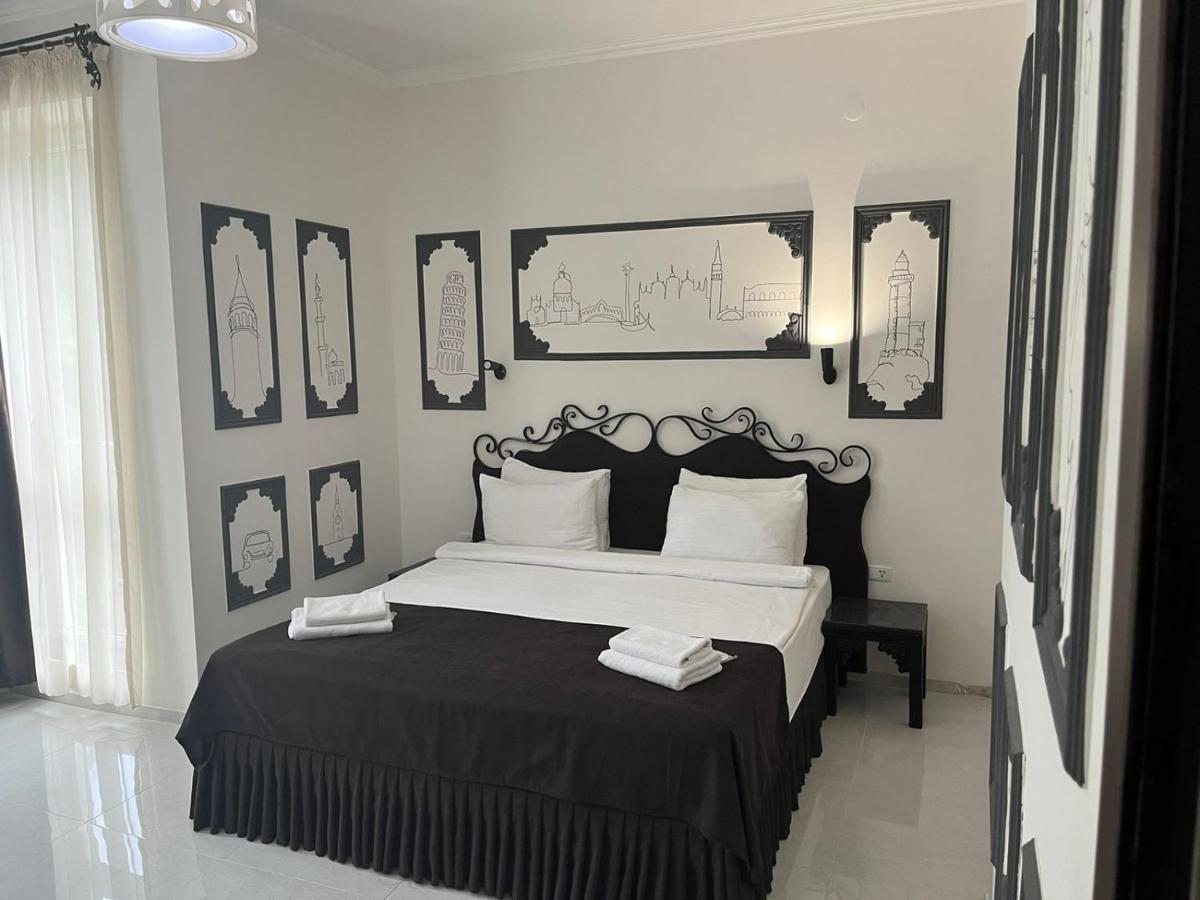The One Boutique Hotel Tbilisi Buitenkant foto